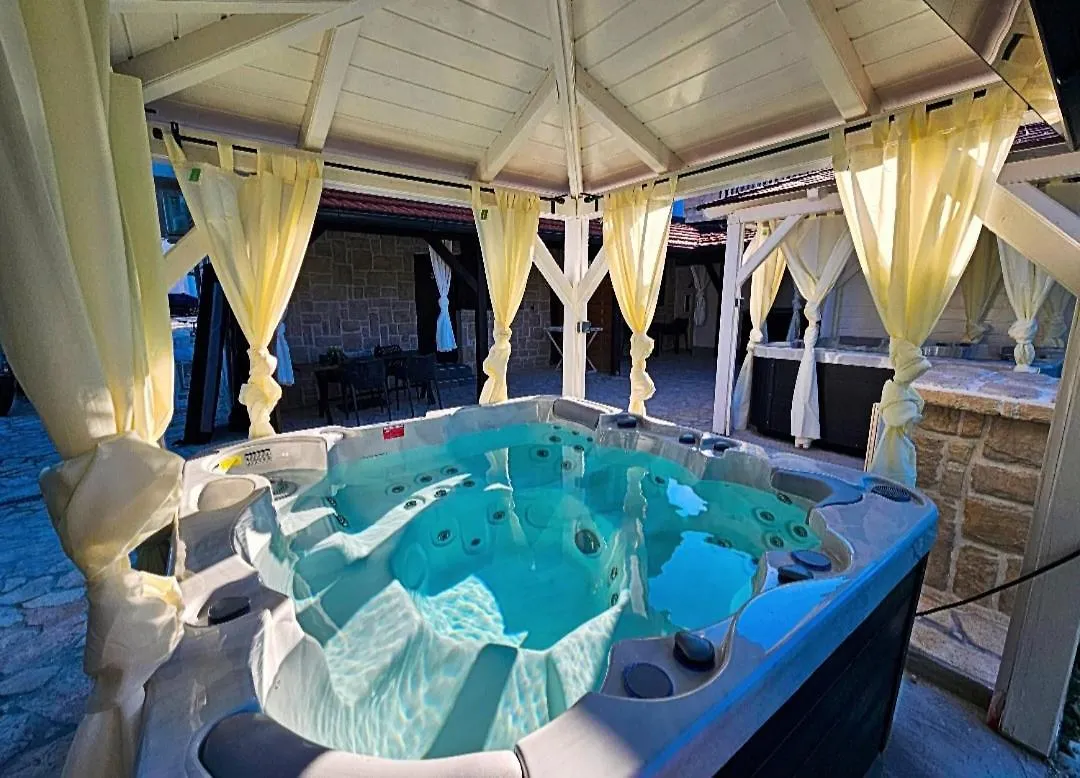 Ostanak kod kuće Villa Forko